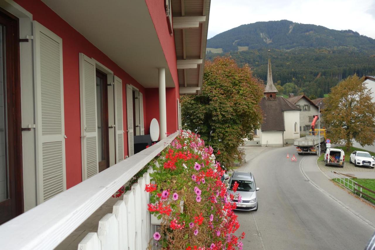 Wirtshaus Zum Stern Hotel Satteins Exterior foto